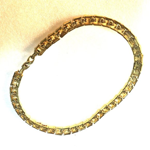 VINTAGE NINA RICCI NECKLACE GOLD TONE WHEAT LINK CHOKER  Nina Ricci Vtg Gold Tone Choker Necklace